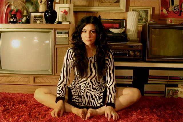 Alex Winston press shot