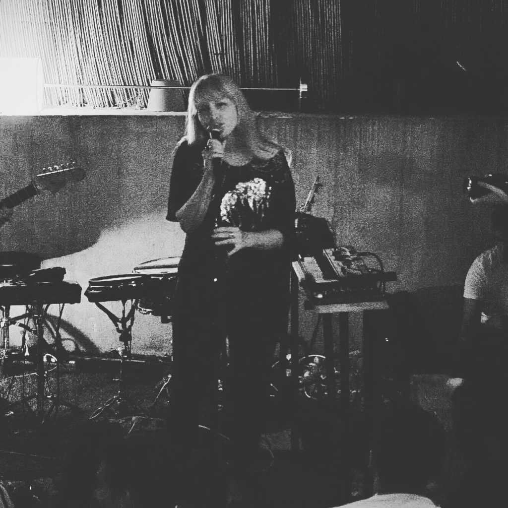 Fafa Galoure, Lara Snow & TRISHES live @ Sofar Sounds Tel Aviv 10 59627ca3 a771 4305 b8be d2d19fc8dec4