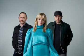 CHVRCHES press shot 3