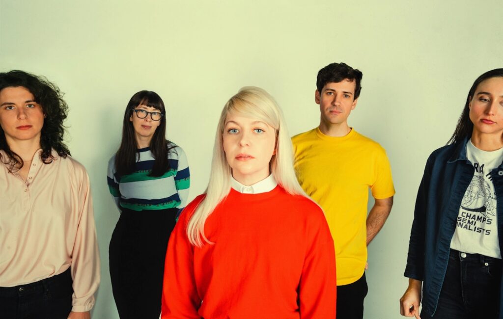 Weekend Videos: Alvvays - "Many Mirrors" 1 Alvvays