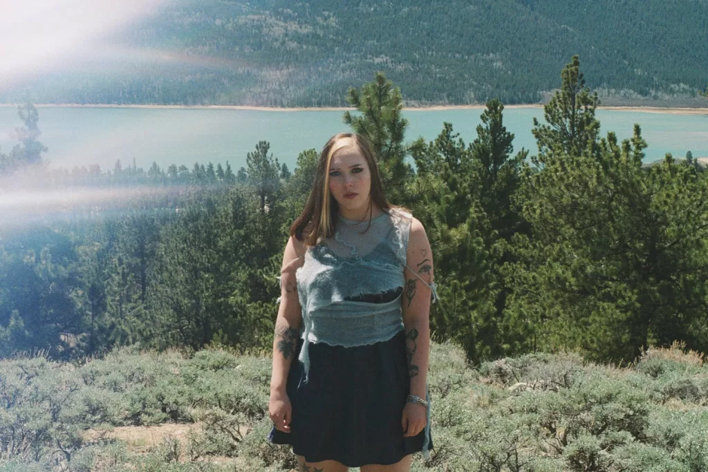 Soccer Mommy promo "M"