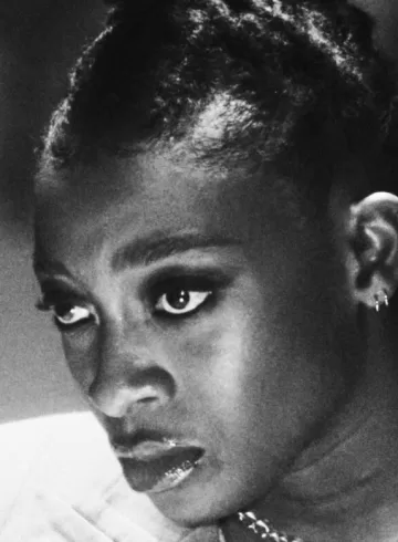 Little Simz B&W photo by Thibaut Grevet